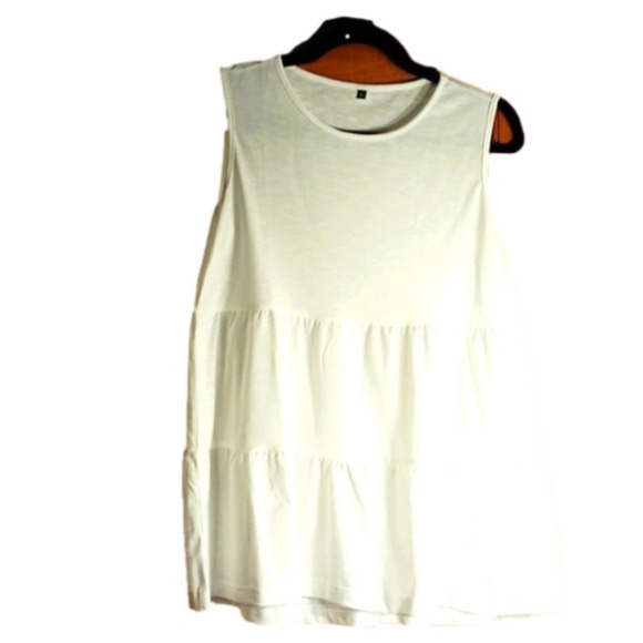 𝅺SMALL White Sleeveless Top Box 9 - Picture 1 of 3